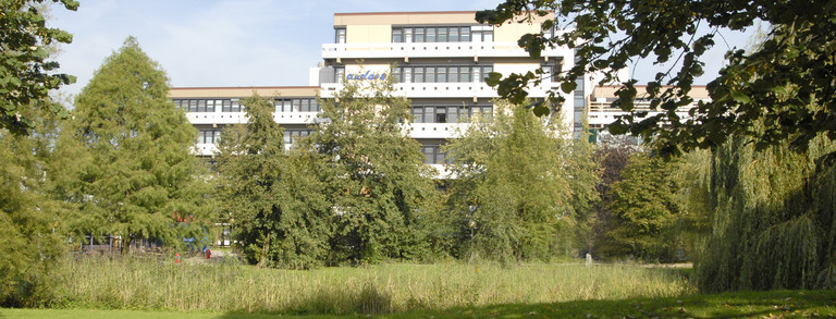 The building Emil-Figge-Straße 50.